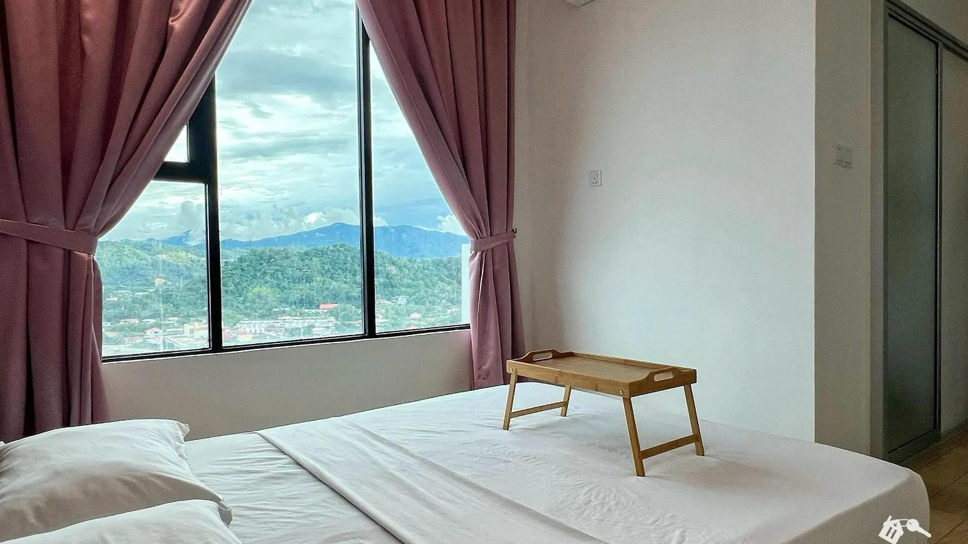 Hush Inn At Itcc Manhattan Suites Kota Kinabalu 0*,